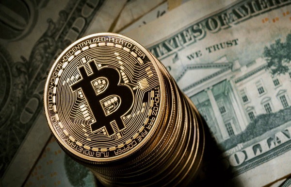 Bitcoin and us dollars